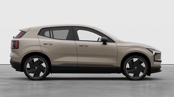 Volvo EX30 4 of 12