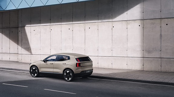 Volvo EX30 8 of 12