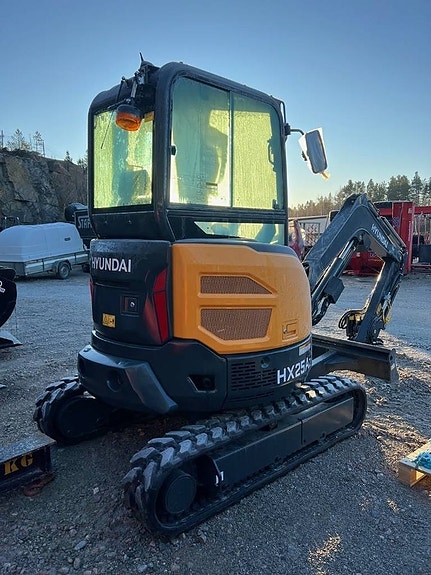 Hyundai HX 25 AZ Engcon Rototilt + Skopkit