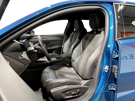 Peugeot 408 4 of 5