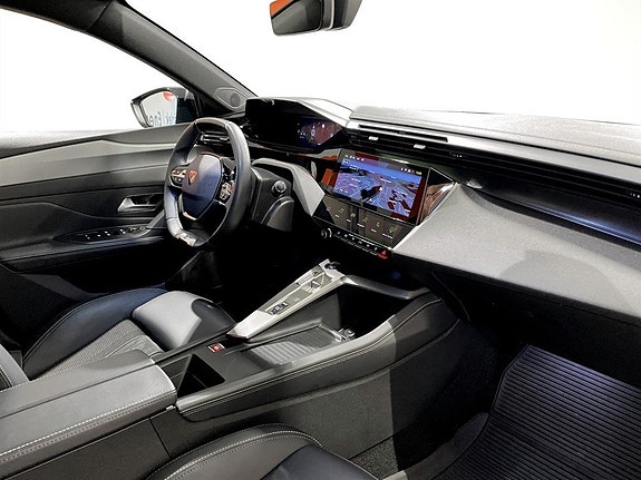 Peugeot 408 13 of 17
