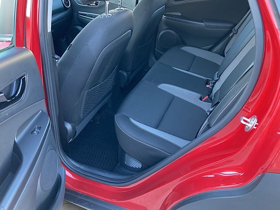 Hyundai Kona 7 of 10