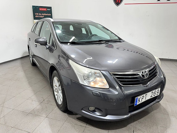 Toyota Avensis 12 of 16