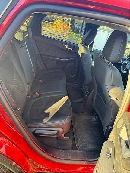 Ford Kuga 5 of 8