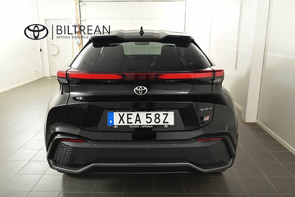 Toyota C-HR 4 of 30