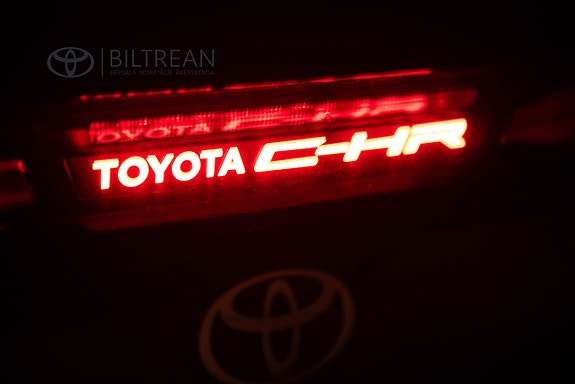 Toyota C-HR 29 of 30