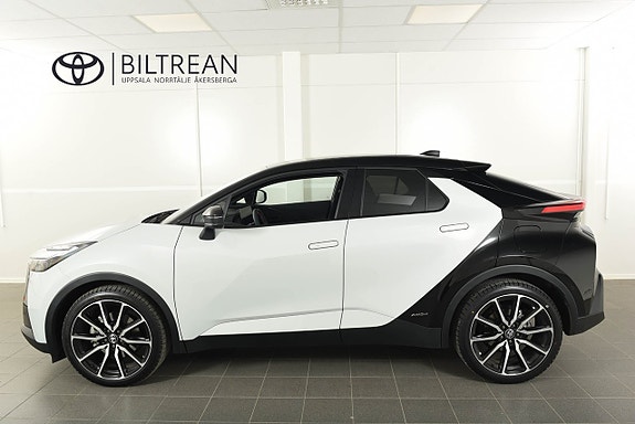 Toyota C-HR 3 of 30