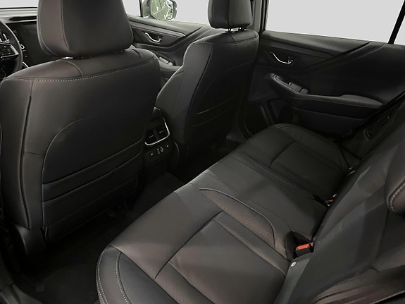 Subaru Outback 7 of 10