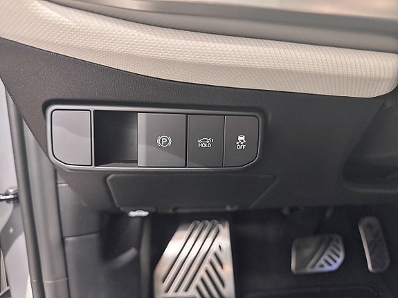 Kia EV4 17 of 20