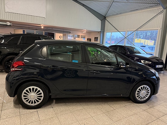 Peugeot 208 6 of 12