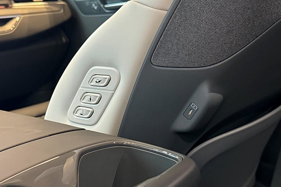 Kia EV9 11 of 30