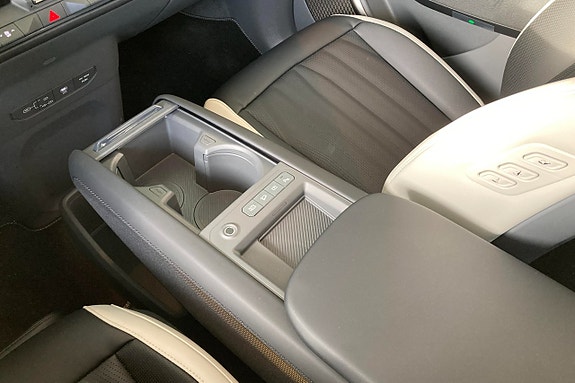 Kia EV9 24 of 25