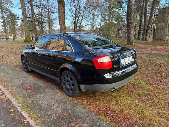 Audi A4 5 of 9