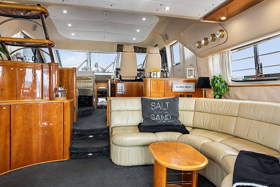 Princess 60 Fly - mindre båt, husbil eller husvagn i inbyte 9 of 12