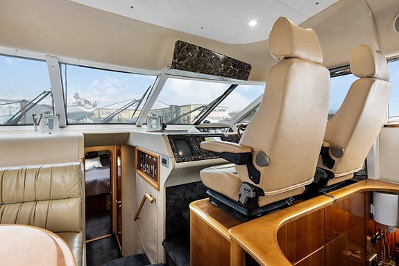 Princess 60 Fly - mindre båt, husbil eller husvagn i inbyte 10 of 12