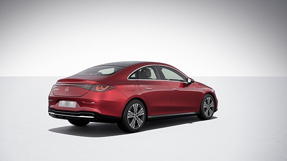 Mercedes-Benz CLA250 2 of 4