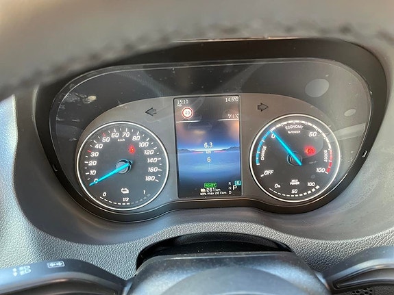 Mercedes-Benz eSprinter 420 10 of 11