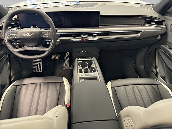 Kia EV9 7 of 20