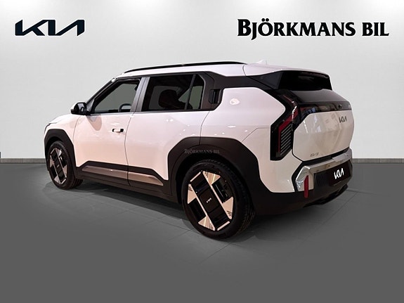 Kia EV3 6 of 21