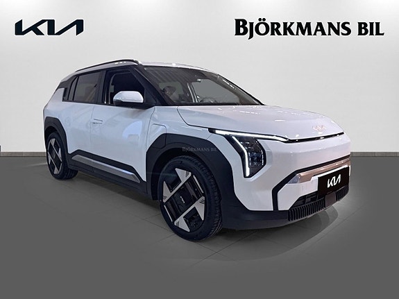 Kia EV3 3 of 21