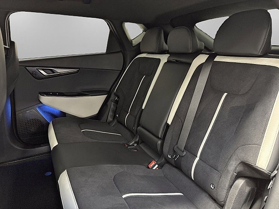 Kia EV6 9 of 25