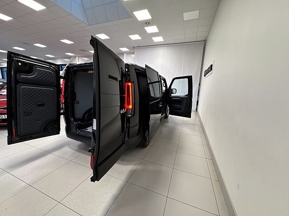 Kia PV5 22 of 22