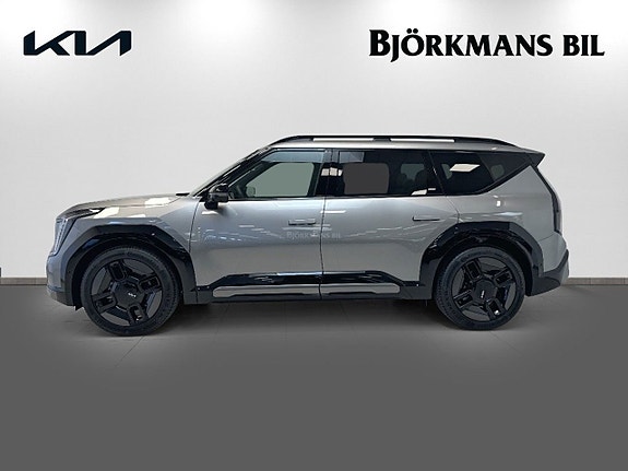 Kia EV9 4 of 23