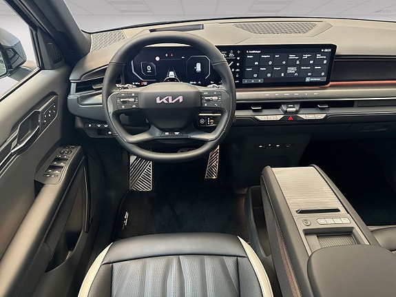 Kia EV9 7 of 23