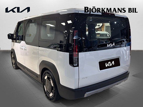 Kia PV5 6 of 15