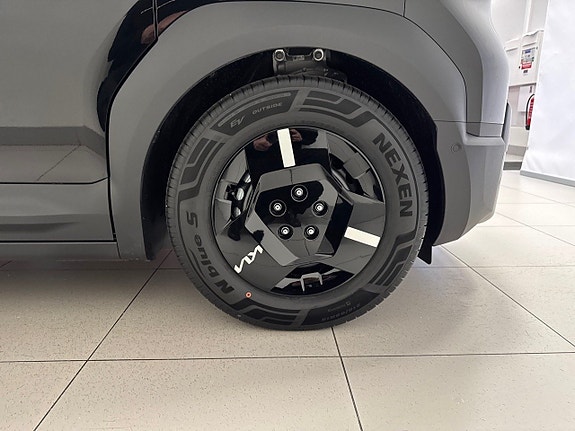 Kia PV5 15 of 22