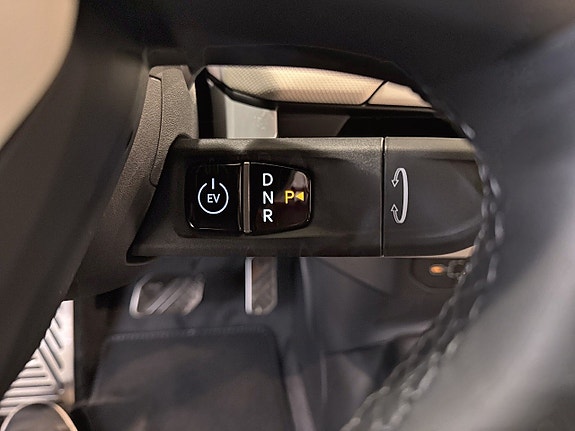 Kia EV4 12 of 25