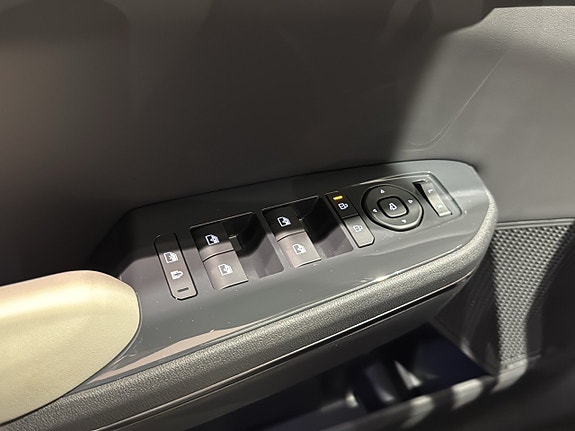 Kia EV5 17 of 24