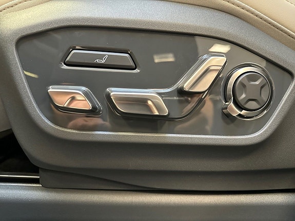Kia EV9 16 of 23