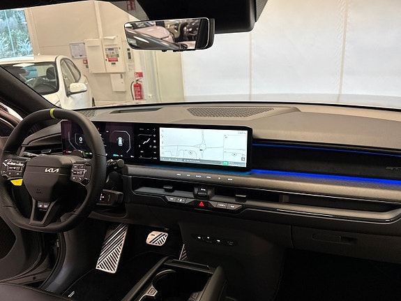 Kia EV9 24 of 27