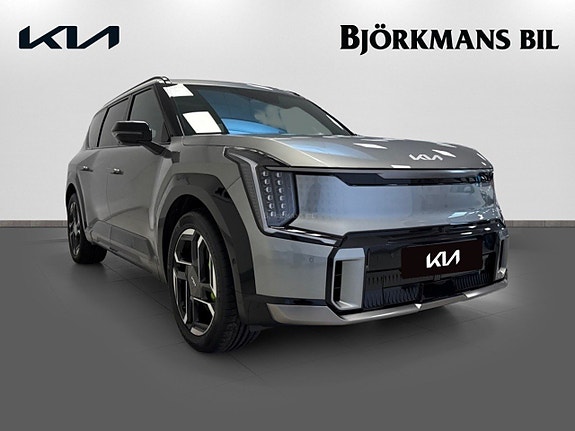 Kia EV9 3 of 27