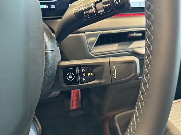 Kia EV9 12 of 24