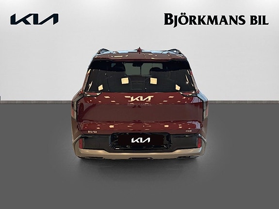 Kia EV9 5 of 24
