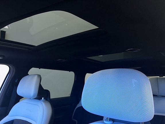 Kia EV9 10 of 27