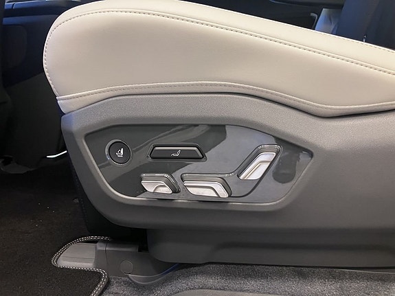 Kia EV9 12 of 27