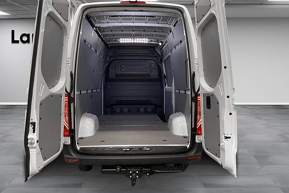 Mercedes-Benz eSprinter 314 24 of 25