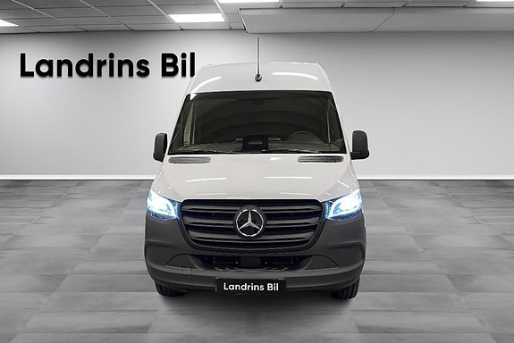 Mercedes-Benz eSprinter 314 19 of 25