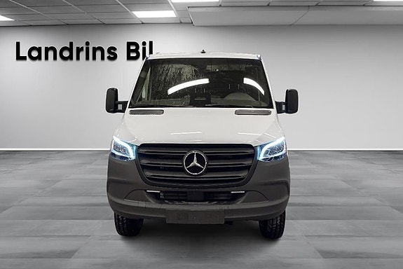 Mercedes-Benz Sprinter 319 14 of 29