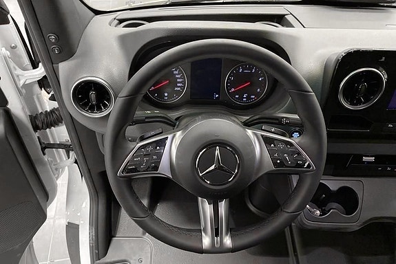 Mercedes-Benz Sprinter 319 7 of 29