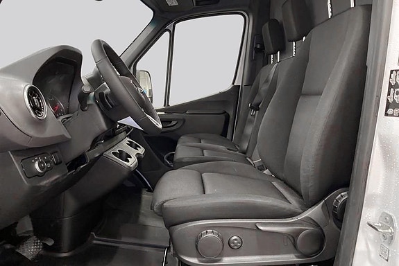 Mercedes-Benz Sprinter 319 11 of 29