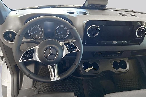 Mercedes-Benz Sprinter 208 7 of 23