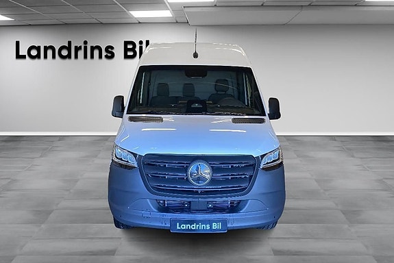 Mercedes-Benz Sprinter 208 2 of 23