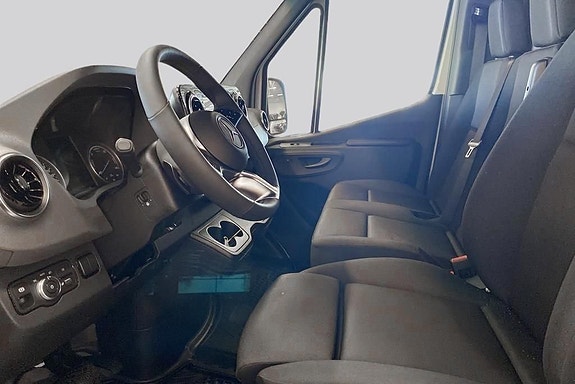 Mercedes-Benz Sprinter 208 8 of 23