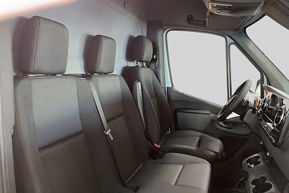 Mercedes-Benz Sprinter 208 9 of 23