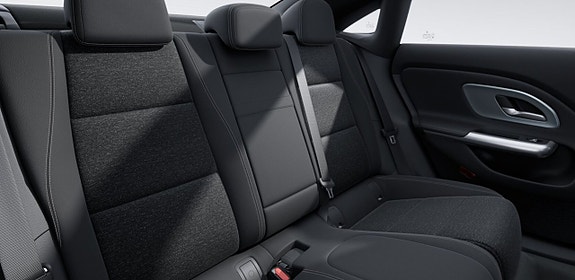 Mercedes-Benz CLA250 7 of 8