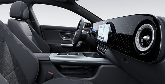 Mercedes-Benz CLA250 6 of 8